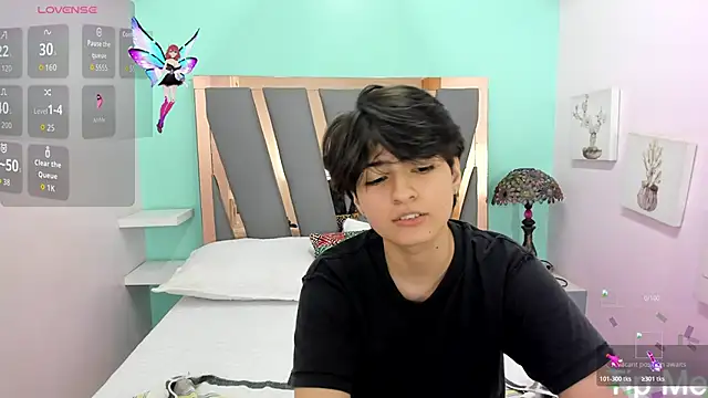 Snapshot of Bryce_Evans chatting on October 30, 2025, 8:50 pm Bryce Evans online show from October 30, 2025, 8:50 pm