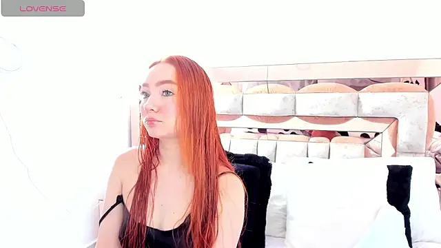 Snapshot of CamiiLovers chatting on November 8, 2025, 5:38 pm CamiiLovers online show from November 8, 2025, 5:38 pm