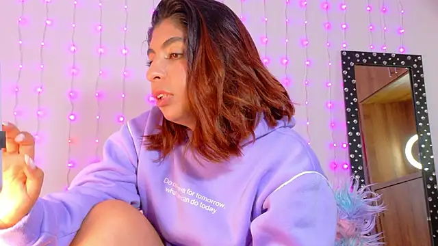 Snapshot of im_anna_ chatting on February 13, 2026, 8:20 pm im anna online show from February 13, 2026, 8:20 pm