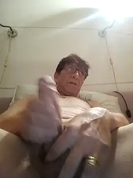 felice66 online show from October 7, 2025, 9:49 pm