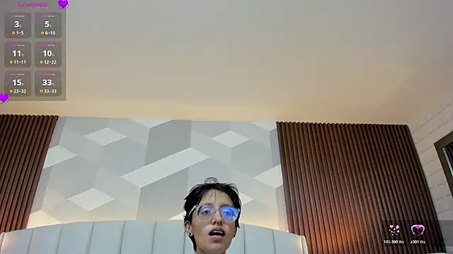 Snapshot of Marge_lasander chatting on October 19, 2025, 1:30 am Marge lasander online show from October 19, 2025, 1:30 am