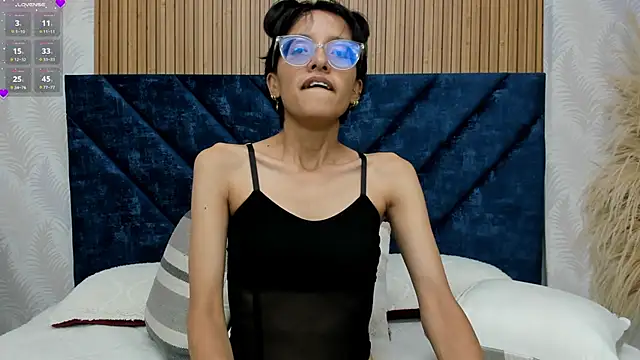 Snapshot of Marge_lasander chatting on February 26, 2025, 1:46 am Marge lasander online show from February 26, 2025, 1:46 am