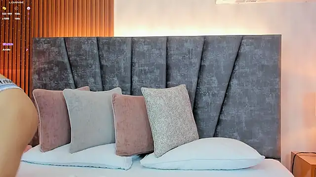 Snapshot of Marge_lasander chatting on March 12, 2025, 1:25 am Marge lasander online show from March 12, 2025, 1:25 am