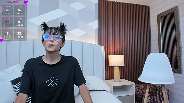 Snapshot of Marge_lasander chatting on October 10, 2025, 2:34 am Marge lasander online show from October 10, 2025, 2:34 am