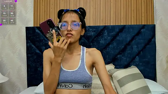 Snapshot of Marge_lasander chatting on February 25, 2025, 1:30 am Marge lasander online show from February 25, 2025, 1:30 am