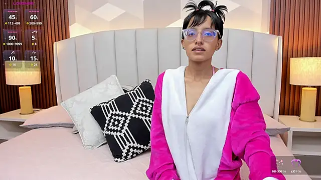 Snapshot of Marge_lasander chatting on September 20, 2025, 1:43 am Marge lasander online show from September 20, 2025, 1:43 am