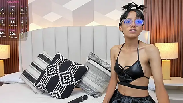 Snapshot of Marge_lasander chatting on September 19, 2025, 1:42 am Marge lasander online show from September 19, 2025, 1:42 am