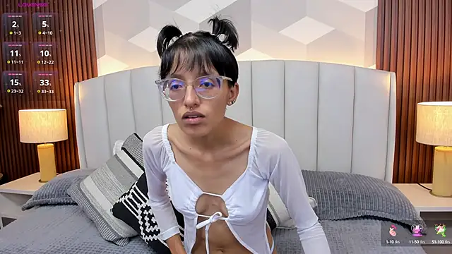 Snapshot of Marge_lasander chatting on September 26, 2025, 2:40 am Marge lasander online show from September 26, 2025, 2:40 am