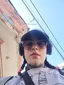 Snapshot of taaylor33 chatting on January 18, 2026, 7:06 pm taaylor33 online show from January 18, 2026, 7:06 pm