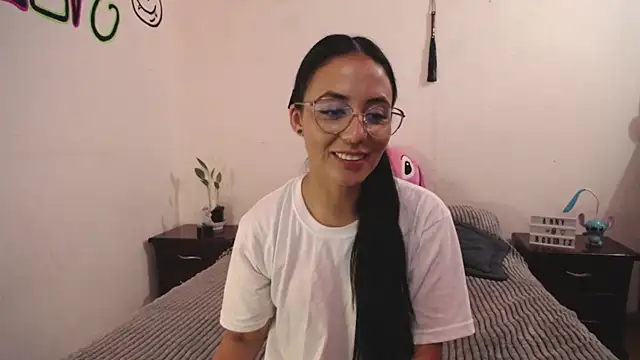 anny roberts online show from February 9, 2025, 10:32 pm