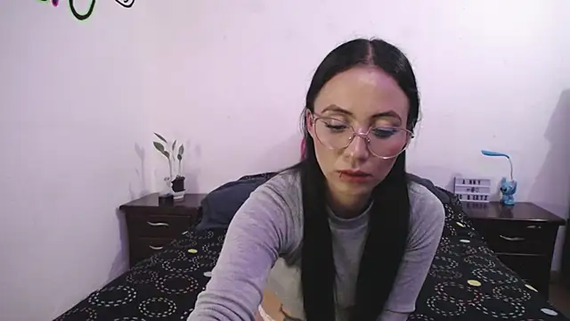 anny roberts online show from March 12, 2025, 11:12 pm