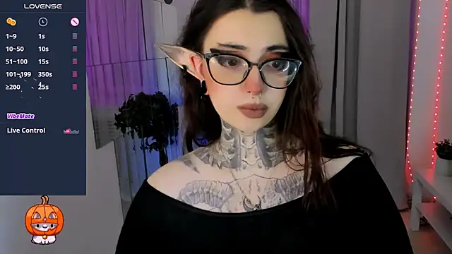 Dixi Pixi  online show from November 6, 2025, 5:44 am