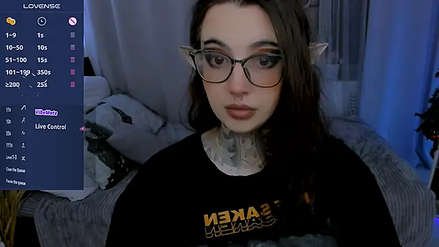 Snapshot of Dixi_Pixi_ chatting on December 17, 2025, 10:31 am Dixi Pixi online show from December 17, 2025, 10:31 am