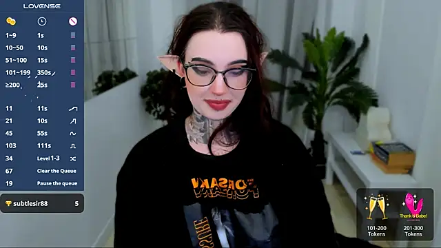 Dixi Pixi  online show from February 6, 2025, 1:43 pm