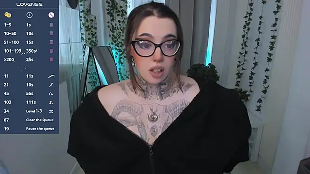 Dixi Pixi  online show from April 10, 2026, 5:47 am