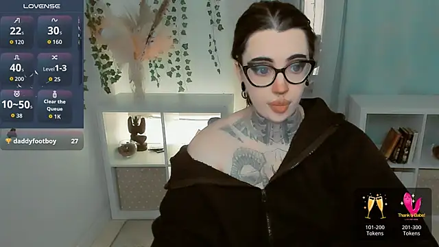 Snapshot of Dixi_Pixi_ chatting on July 19, 2026, 5:38 am Dixi Pixi online show from July 19, 2026, 5:38 am
