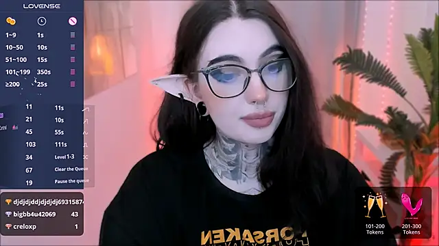 Dixi Pixi  online show from January 23, 2025, 1:24 pm