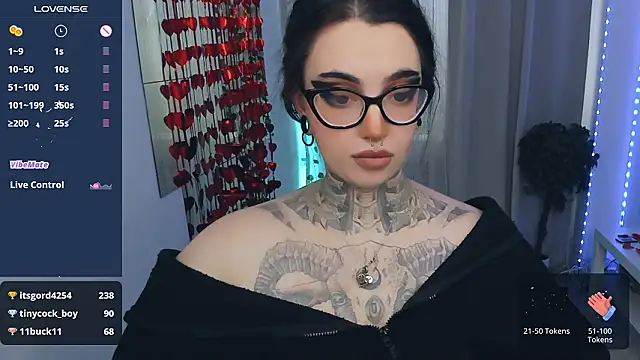 Snapshot of Dixi_Pixi_ chatting on February 15, 2026, 8:02 am Dixi Pixi online show from February 15, 2026, 8:02 am