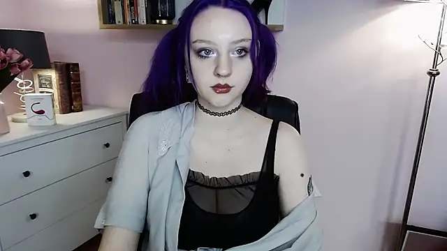 Snapshot of MadelineLust chatting on February 16, 2025, 2:43 pm MadelineLust online show from February 16, 2025, 2:43 pm