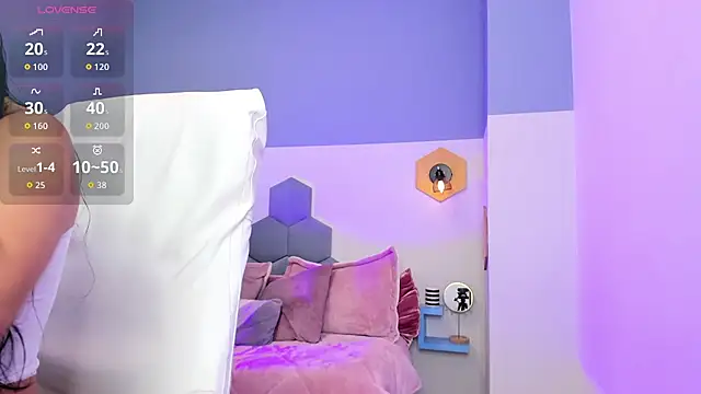 Snapshot of Chloe_fischer_ chatting on September 22, 2025, 2:12 pm Chloe fischer online show from September 22, 2025, 2:12 pm