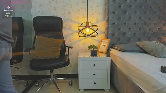 Snapshot of MissSussy chatting on October 29, 2025, 11:31 am MissSussy online show from October 29, 2025, 11:31 am