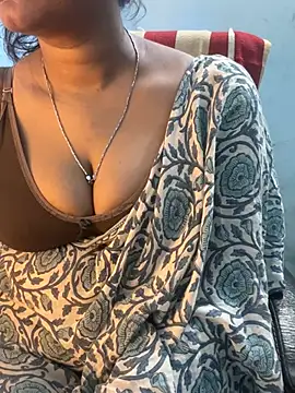 Spicy sari girl online show from May 29, 2026, 4:51 am