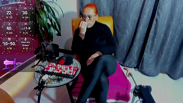 Snapshot of BrendaSex_Hot chatting on October 9, 2025, 10:32 pm BrendaSex Hot online show from October 9, 2025, 10:32 pm