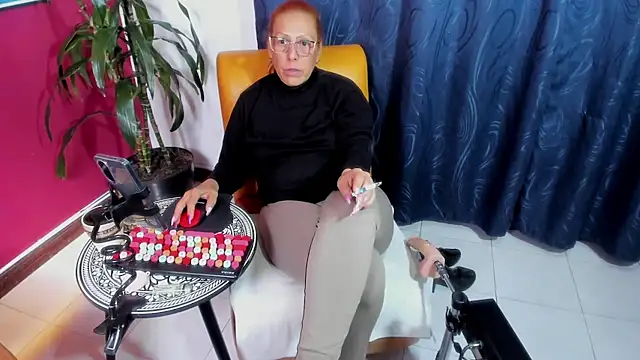 Snapshot of BrendaSex_Hot chatting on October 27, 2025, 9:16 pm BrendaSex Hot online show from October 27, 2025, 9:16 pm