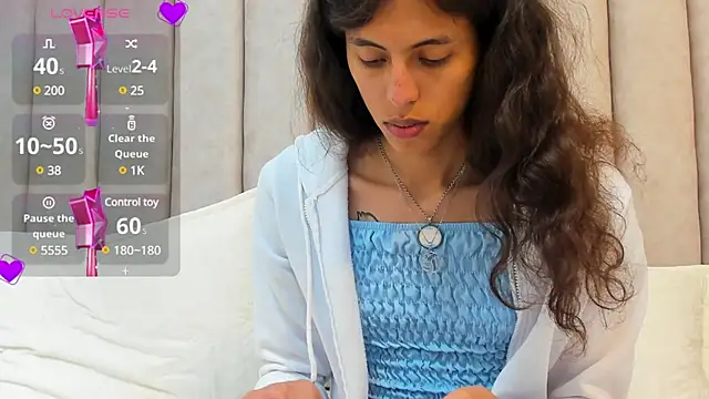 Snapshot of FreyaMoller chatting on February 4, 2025, 6:49 pm FreyaMoller online show from February 4, 2025, 6:49 pm
