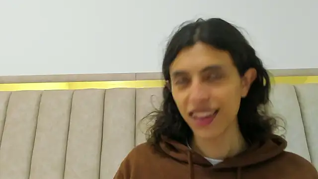 FreyaMoller online show from March 29, 2026, 7:15 pm