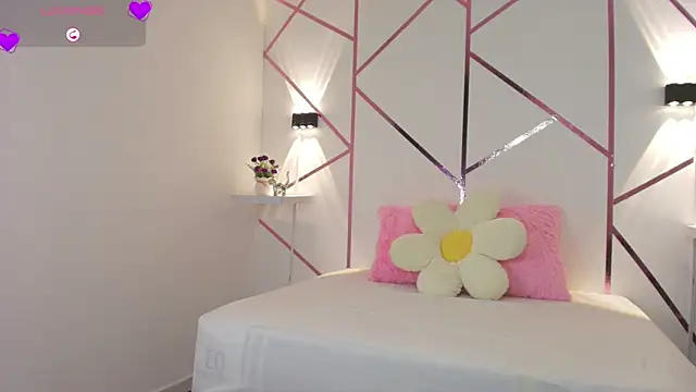 penelope22x  online show from February 4, 2025, 10:43 am