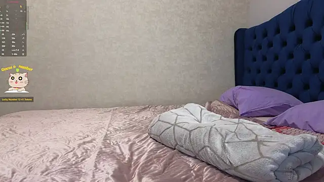 kimmie meow online show from September 29, 2025, 5:29 pm