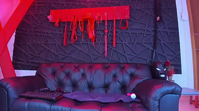 Ivannaakozlov  online show from January 15, 2026, 6:33 pm