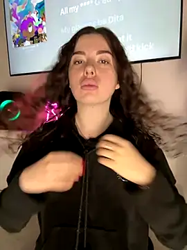 Snapshot of Kimi_Ass chatting on October 20, 2025, 12:17 pm Kimi Ass online show from October 20, 2025, 12:17 pm