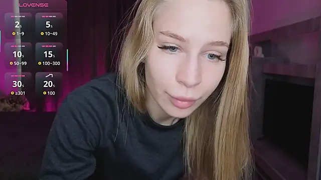 Elis Fox online show from March 8, 2026, 11:02 am