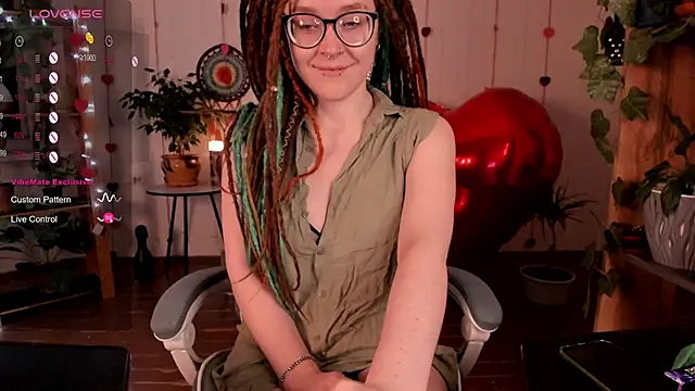 Snapshot of alisahug chatting on February 13, 2025, 4:28 pm alisahug online show from February 13, 2025, 4:28 pm
