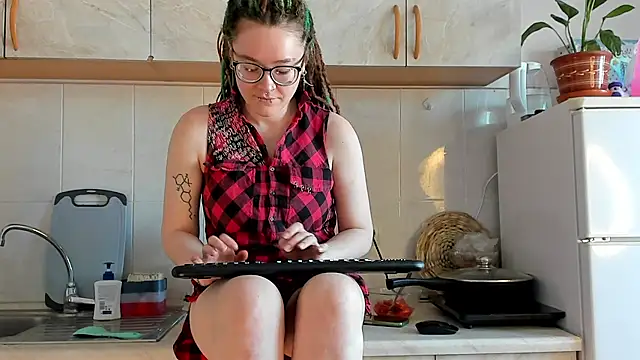 Snapshot of alisahug chatting on February 21, 2025, 7:34 am alisahug online show from February 21, 2025, 7:34 am