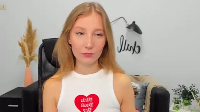 LolaWilsons online show from February 11, 2025, 6:19 am