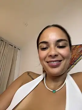 Snapshot of gabyaridi chatting on February 23, 2025, 3:24 am gabyaridi online show from February 23, 2025, 3:24 am