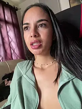 Snapshot of gabyaridi chatting on March 5, 2025, 1:39 pm gabyaridi online show from March 5, 2025, 1:39 pm