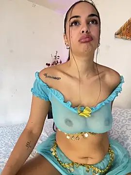 Snapshot of gabyaridi chatting on October 29, 2025, 4:39 pm gabyaridi online show from October 29, 2025, 4:39 pm