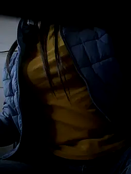 Snapshot of Tuongvy05 chatting on December 3, 2025, 2:49 pm Tuongvy05 online show from December 3, 2025, 2:49 pm