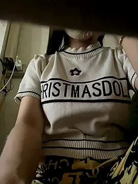 Snapshot of Tuongvy05 chatting on November 3, 2025, 1:22 am Tuongvy05 online show from November 3, 2025, 1:22 am