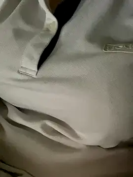 Snapshot of Tuongvy05 chatting on October 23, 2025, 4:38 pm Tuongvy05 online show from October 23, 2025, 4:38 pm