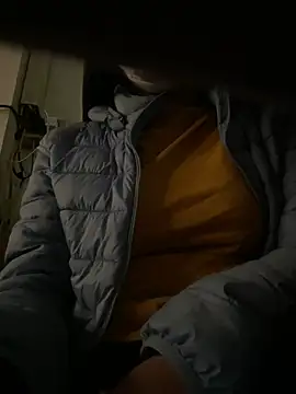 Snapshot of Tuongvy05 chatting on February 5, 2026, 4:25 pm Tuongvy05 online show from February 5, 2026, 4:25 pm