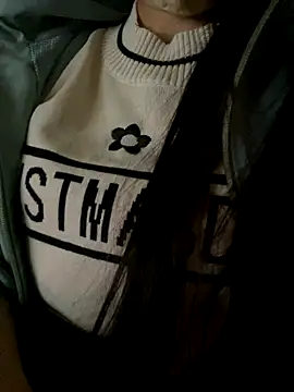 Snapshot of Tuongvy05 chatting on November 20, 2025, 9:21 am Tuongvy05 online show from November 20, 2025, 9:21 am