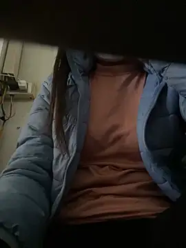 Snapshot of Tuongvy05 chatting on February 11, 2026, 8:03 am Tuongvy05 online show from February 11, 2026, 8:03 am