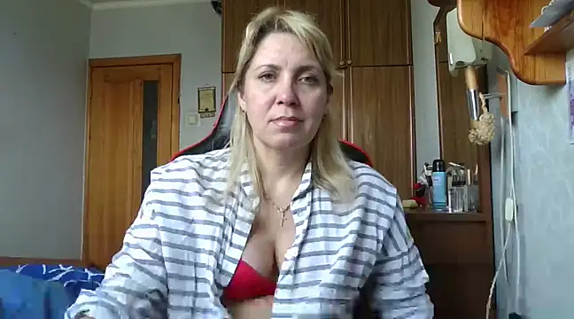 IrinaB1 online show from March 1, 2025, 7:41 am