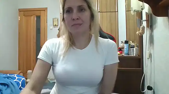 IrinaB1 online show from March 1, 2025, 5:05 pm