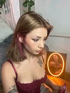 Snapshot of ari_kat chatting on October 2, 2025, 3:54 am ari kat online show from October 2, 2025, 3:54 am